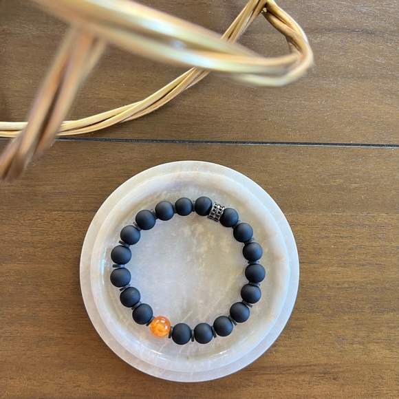 High Quality Black Onyx bracelet healing bracelet  Birth stone bracelet stretch - Picture 4 of 9